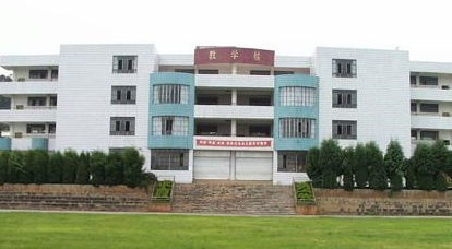 云南省有哪些不錯的高中 進(jìn)入全國百強高中的有哪些