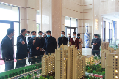 曲靖市人大常委會副主任畢尚鵬到印染廠項目檢查工作|云南省房地產(chǎn)開發(fā)經(jīng)營集團|省房集團