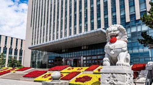 中國有77個卷煙廠,云南數(shù)量多 上海質(zhì)量高 江蘇徐州大 南京牛 淮